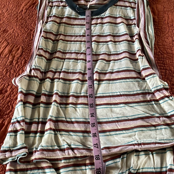 Free Lpeople mini skirt set. So comfy and soft! Long armpit opening...typical - Picture 9 of 9